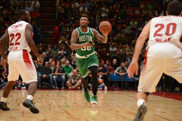 他利用课余 他利用课余