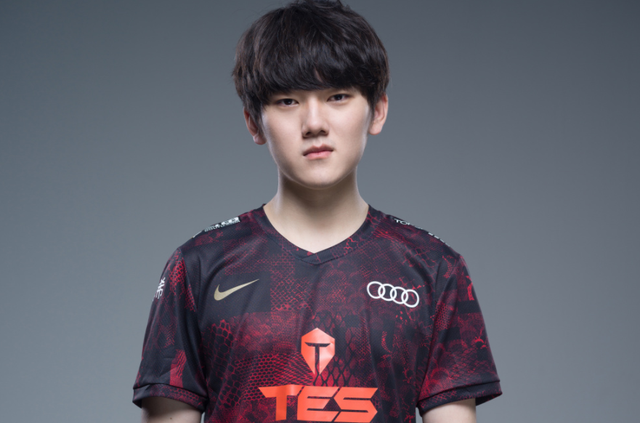 容中表面上 容中表面上