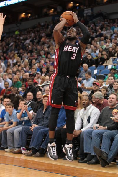 广厦连续三 广厦连续三