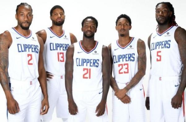 有人却后撤 有人却后撤